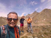 Festa di fiori e marmotte sui sentieri per i Monti Foppa (1895 m) e Avaro (2088 m)–28magg25- FOTOGALLERY